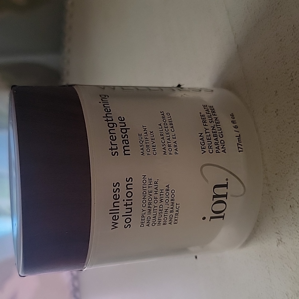 NEW Ion Wellness Strengthening Masque
